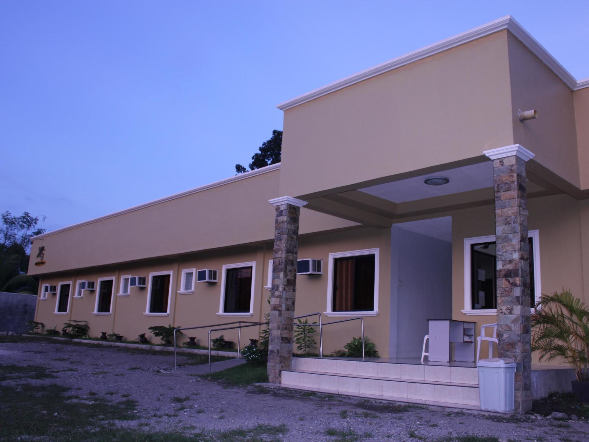 ไฮลีเกสท์เฮาส์ Hotel General Santos City ภายนอก รูปภาพ